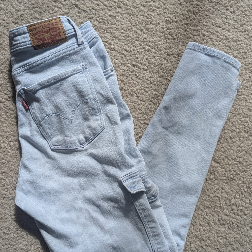 Levi's Women's Light Blue Jeans